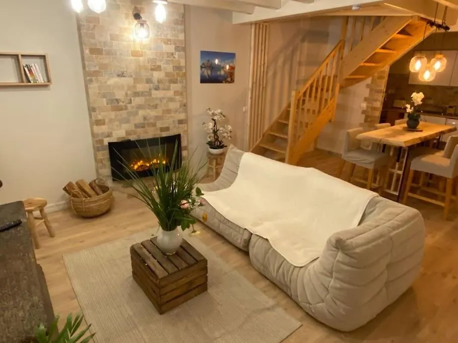 Apartment Ferienwohnung Appt Ambiance Chalet 2Ch Piscine Lagon Tarbes Frankreich